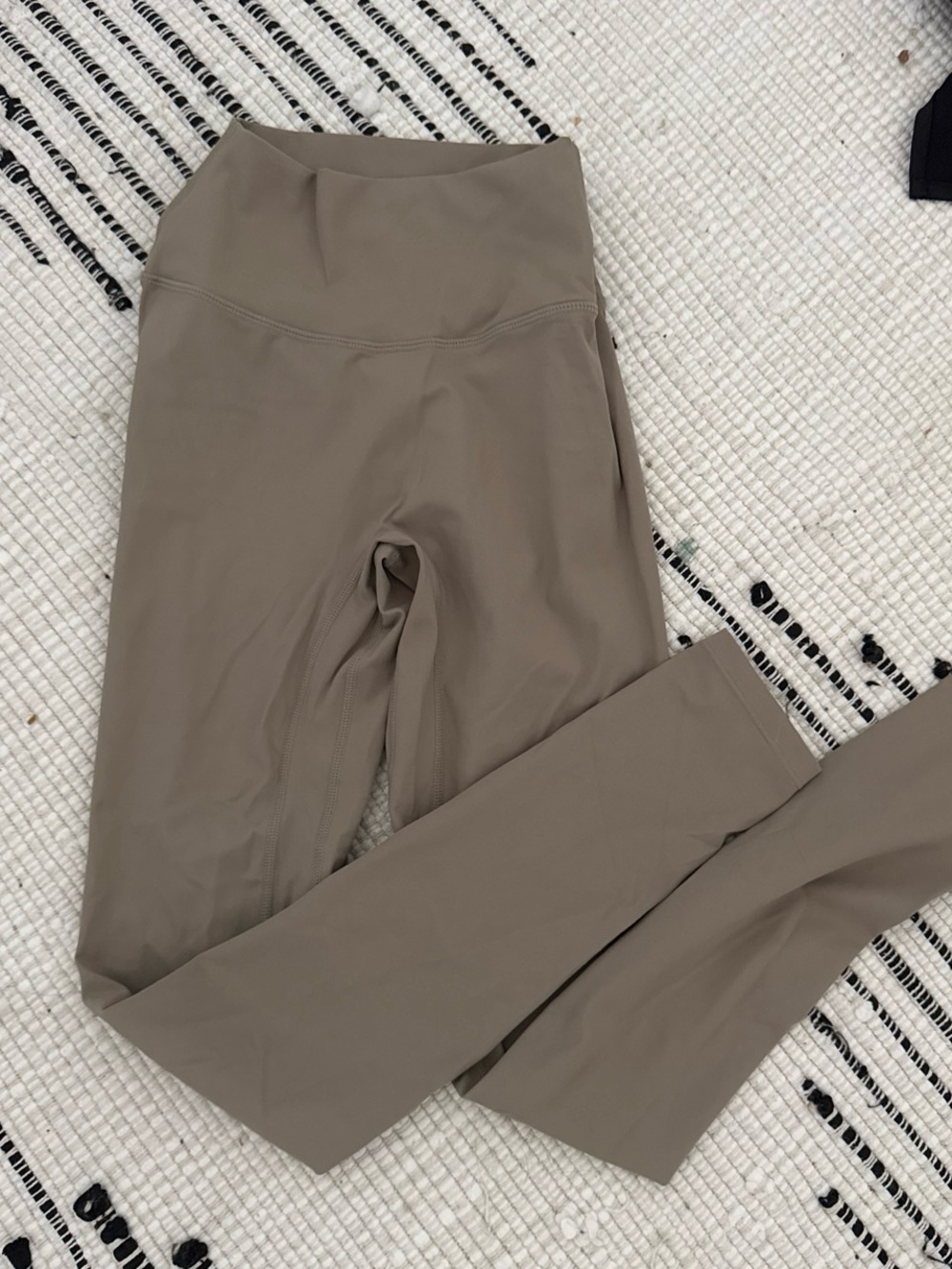 CSB X Isabelle Mathers Form Leggings in Almond